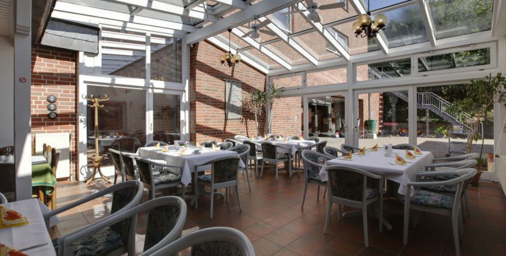 Hotel Restaurant Zum Jaegerheim Wendeburg Exterior foto